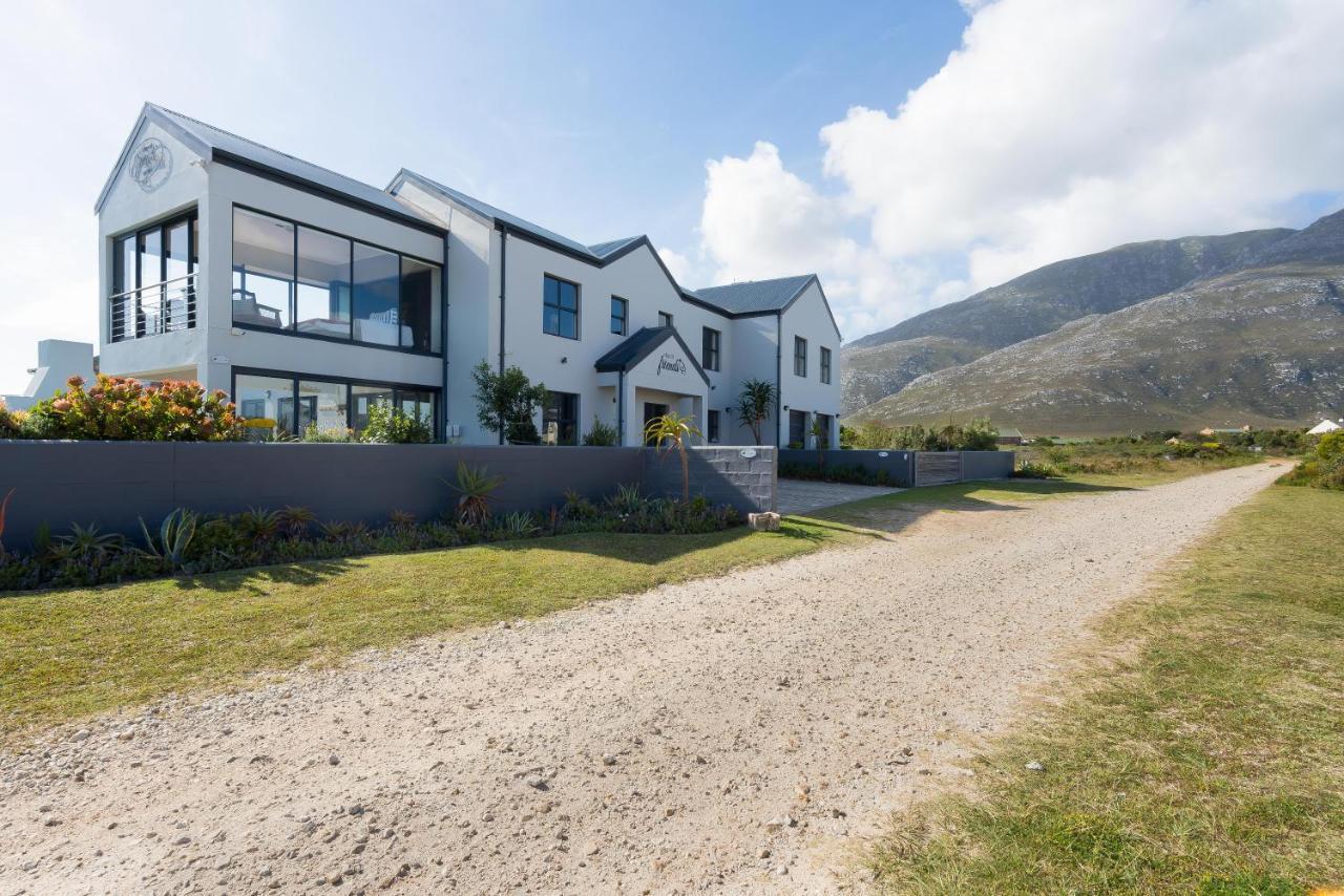 Stay At Friends Economic Rooms Malkopvlei Eksteriør bilde