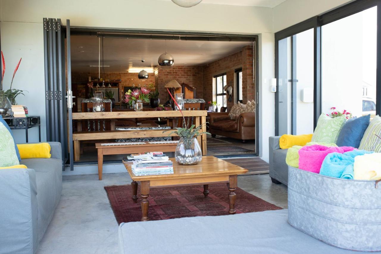 Stay At Friends Economic Rooms Malkopvlei Eksteriør bilde
